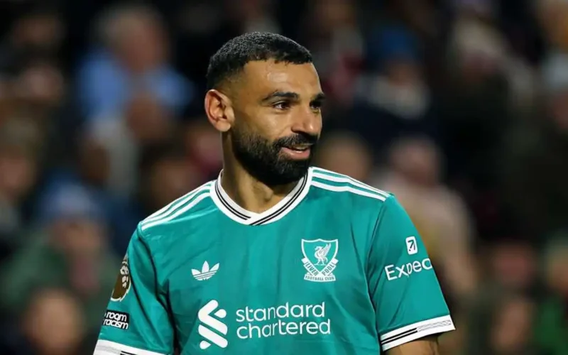 كاراجير يختار محمد صلاح كأفضل لاعب في تاريخ الدوري الإنجليزي الممتاز